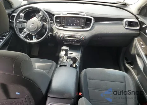 2019 Kia Sorento L z USA, uszkodzony, nr VIN 5XYPGDA3XKG435583